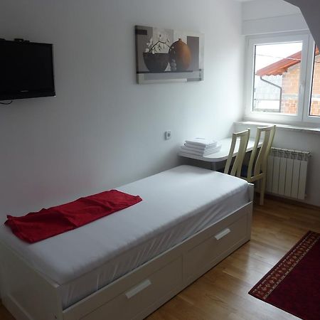 Rooms & Apartment Mira G. 포스토이나 외부 사진