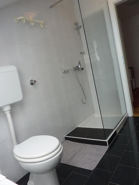 Rooms & Apartment Mira G. 포스토이나 객실 사진