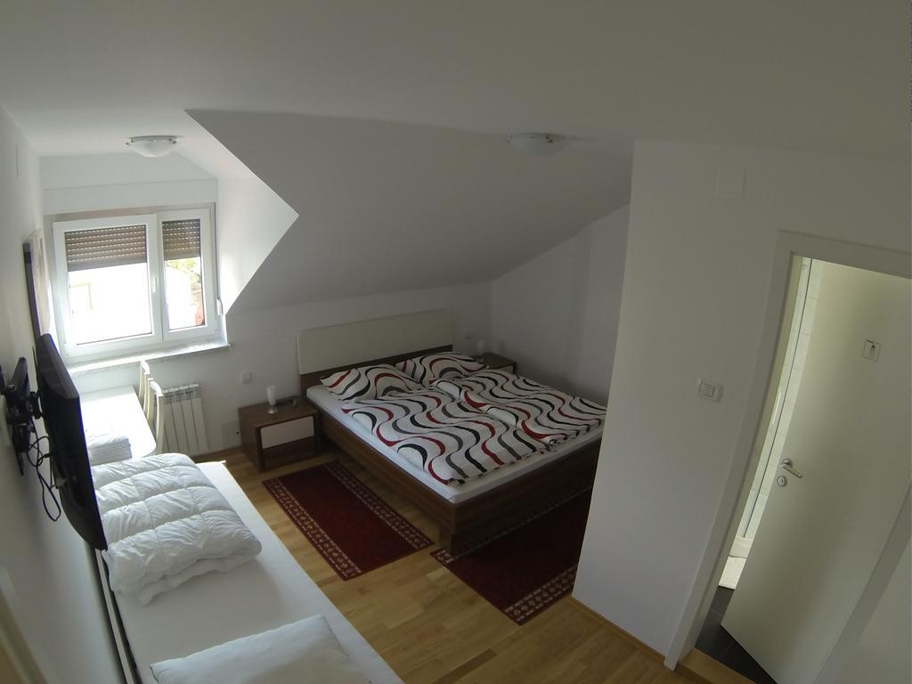 Rooms & Apartment Mira G. 포스토이나 외부 사진