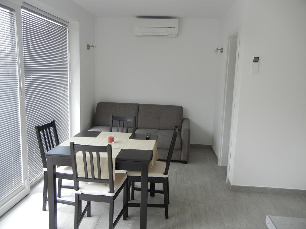 Rooms & Apartment Mira G. 포스토이나 외부 사진